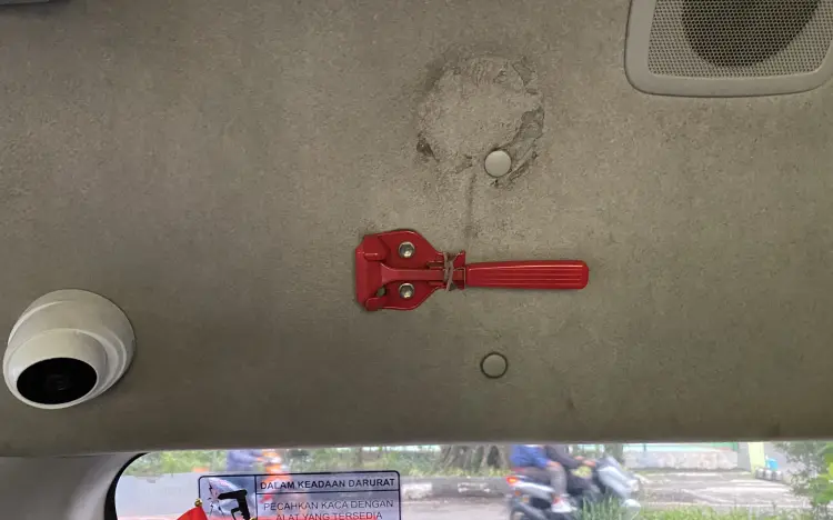 Emergency Hammer